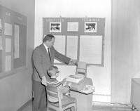 Child, Computer, Mankato State College, 1969-02-17.