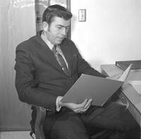 Assistant Coach Jerry Thayer, Basketball, Mankato State College, 1971-02-10.